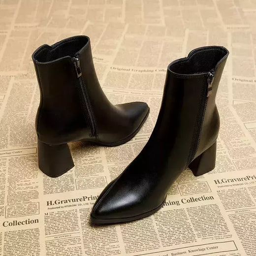 Botas femininas finas e finas estilo britânico, dedo apontado, zíper lateral, preto, nu, novo, primavera e outono, 2024