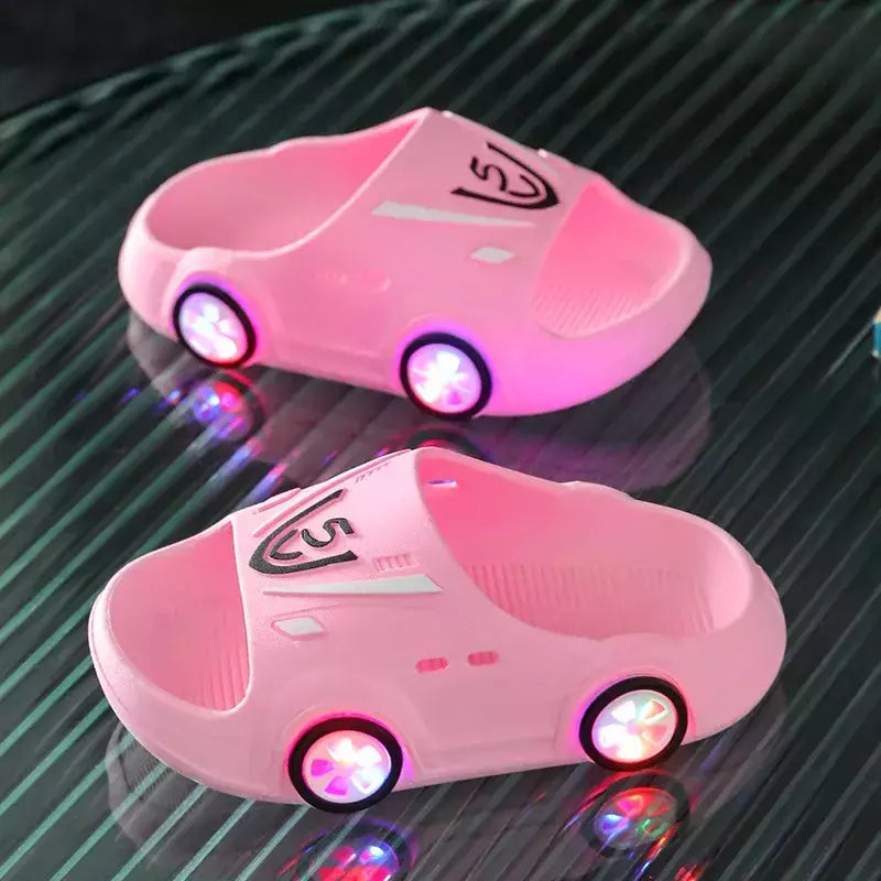 Sapatos de carro antiderrapante para crianças, sapatos de praia macios, chinelo LED ao ar livre, chinelos luminosos infantis, moda de meninos e meninas