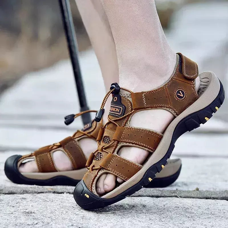 2024 sapatos masculinos de couro verão novo tamanho grande sandálias masculinas sandálias de moda chinelos tamanho grande 38-47 ?