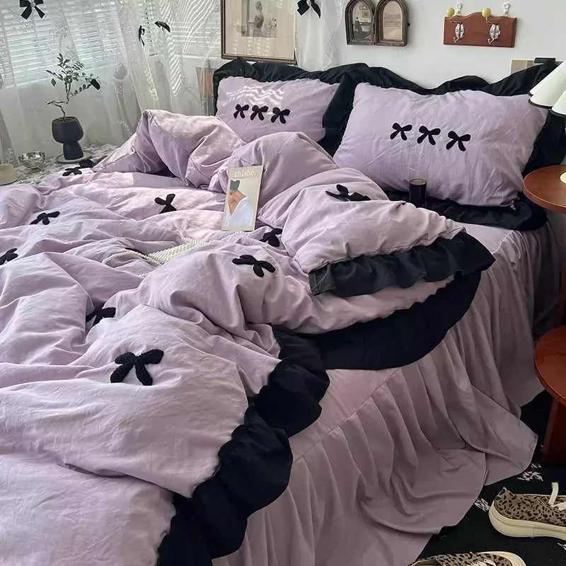 Conjunto de cama estilo princesa coreano para meninas, capa de edredão kawaii, arco preto, lençol macio para a pele, saia de cama, fronhas