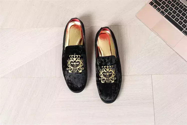 Sapatos de couro de camurça para homens, sapatos de casamento, sapatos baixos Oxford, mocassins bordados, tamanho grande, alta qualidade, designer, luxo, festa