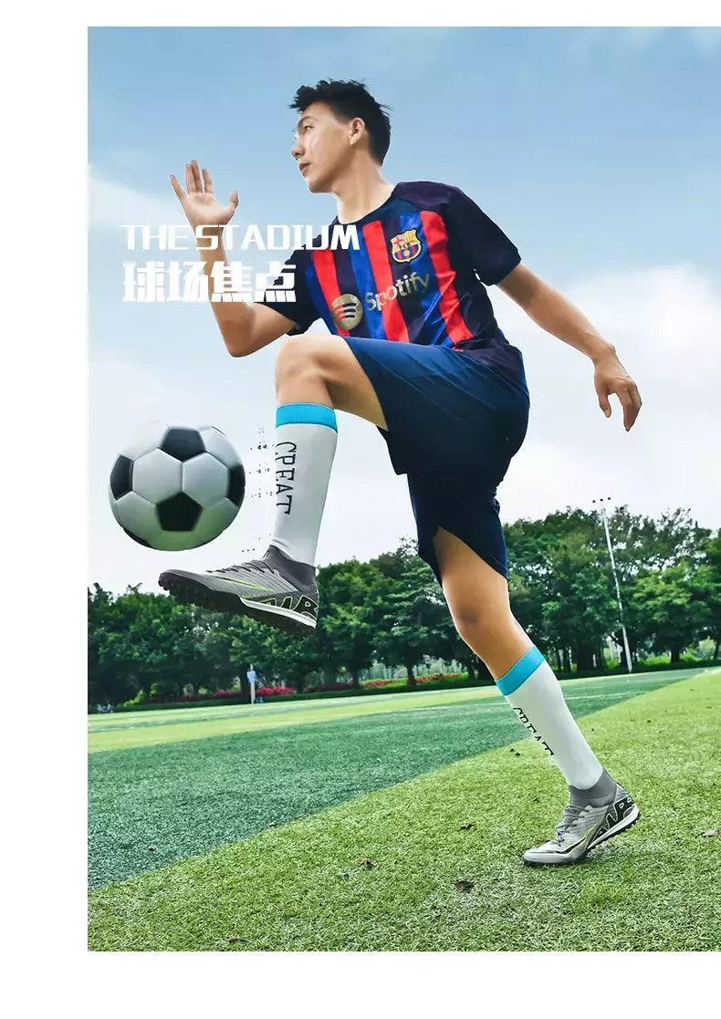 Sapatos de futebol antiderrapantes profissionais para homens, botas de treinamento Grass Society, grampos de qualidade superior, botas originais, novos