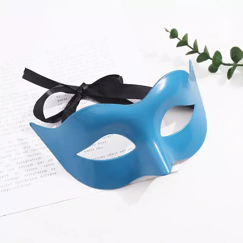 Mulheres homem sexy cavalheiro máscara de baile máscara de baile adereços festa de halloween preto branco retro máscara de plástico meia face cosplay máscara