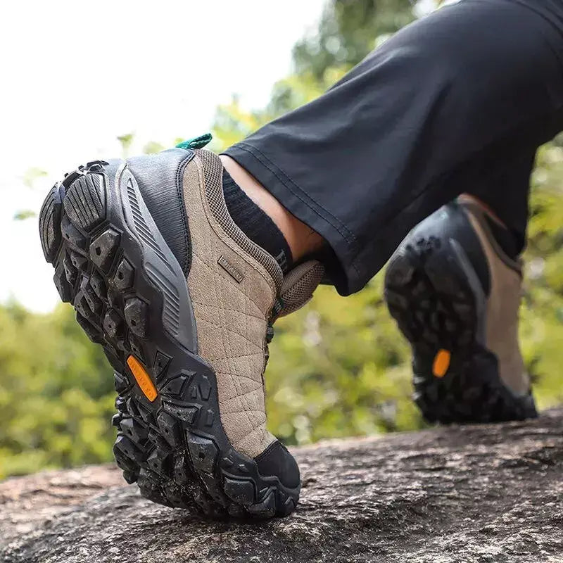 Humtto caminhadas sapatos dos homens de luxo designer inverno escalada trekking tênis para homens couro esportes ao ar livre trabalho homem sapatos 110282 Um