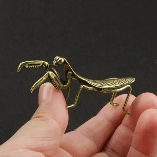 Simulação de bronze mantis ornamento antigo estatuetas de insetos em miniatura decorações de mesa artesanato chá animal de estimação feng shui colecionáveis