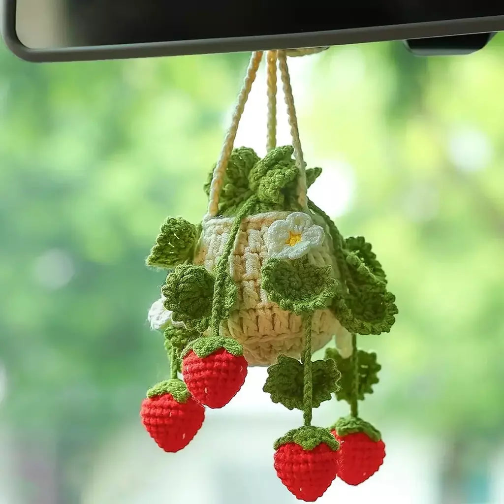 Cesta de suspensão de crochê de planta de carro, planta de suspensão de morango para decoração de carro, encantos de ornamentos de carro para espelho retrovisor