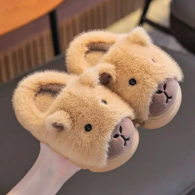 Capivara crianças chinelos 2025 inverno novo bonito fofo algodão sapatos de chão mulher quente interior dos desenhos animados piso de pelúcia casa chinelos