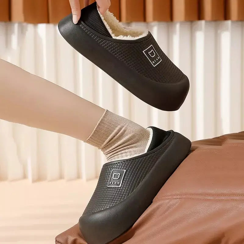 Chinelos de algodão para mulheres inverno saco à prova dwaterproof água salto quente antiderrapante chinelos de pelúcia para homens fundo grosso sapatos de casal