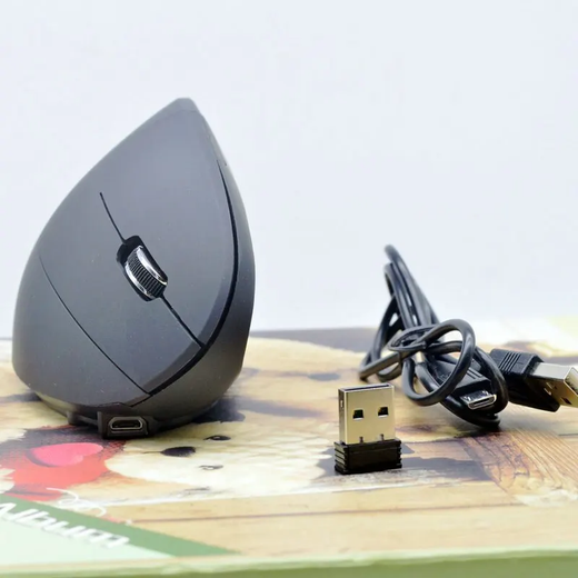 Novo estilo mão direita quinta geração Vertical wired wired mouse óptico carregamento mouse vertical em estoque