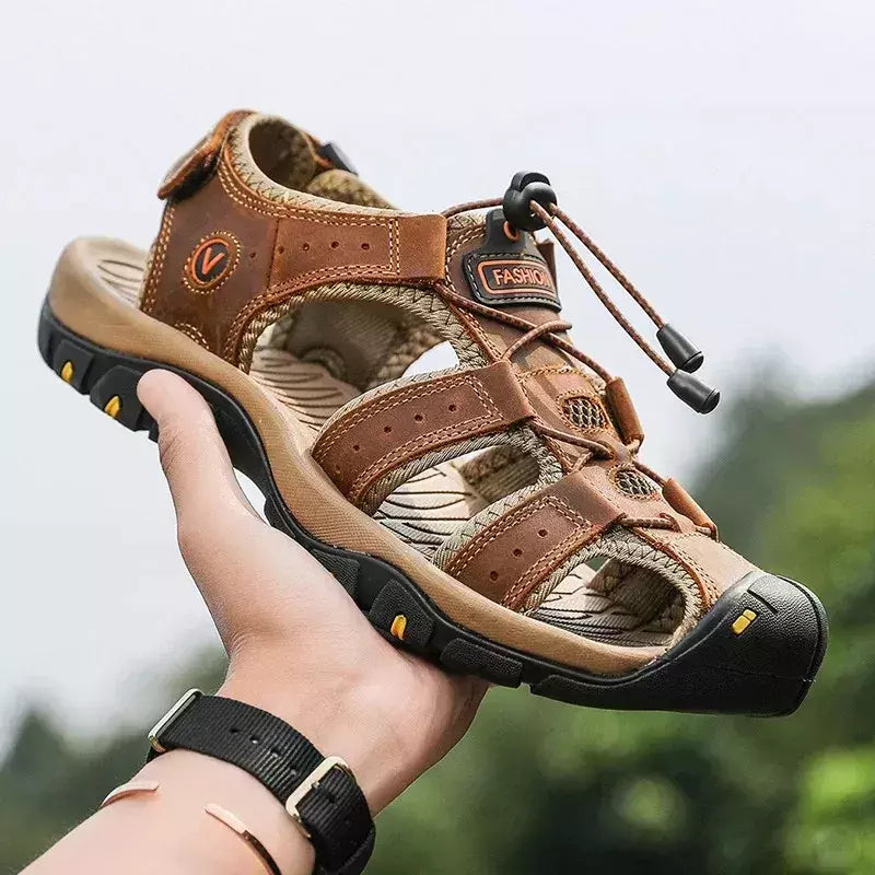 2024 sapatos masculinos de couro verão novo tamanho grande sandálias masculinas sandálias de moda chinelos tamanho grande 38-47 ?