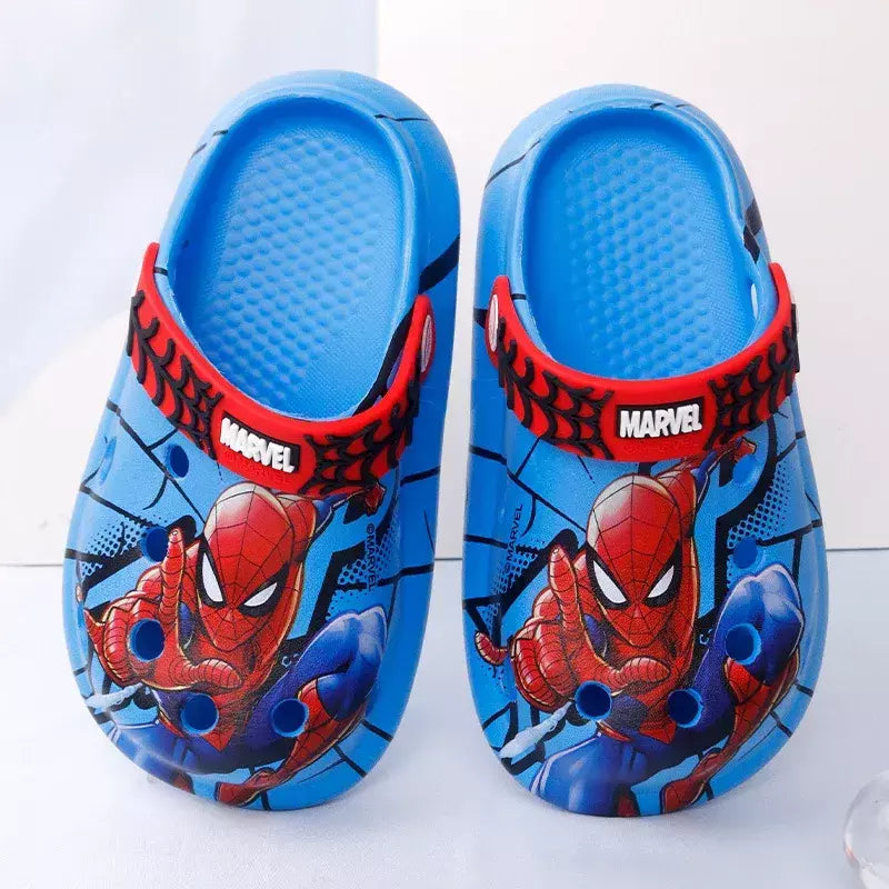 Disney chinelos infantis verão meninos spiderman chinelo antiderrapante buraco crianças sapatos de praia fundo macio criança casa chinelo