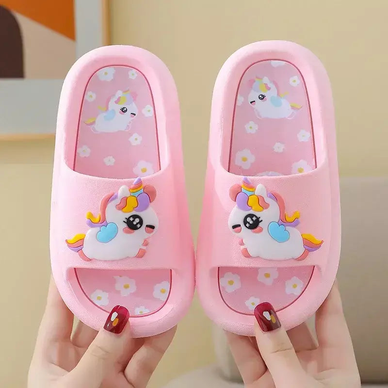 Verão dos desenhos animados chinelos das crianças menina unicórnio chinelo crianças bonito interior casa sapatos de banheiro menino dinossauro flip flops einhorn