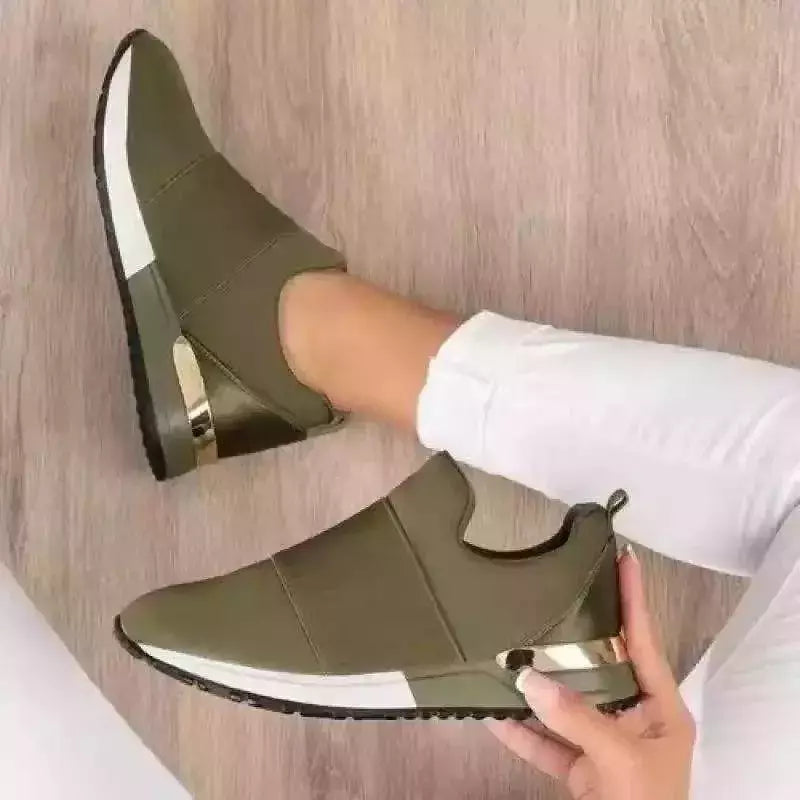 Sapatos femininos de envergadura vulcanizada, tênis de cor sólida para senhoras, calçados casuais de malha esportiva feminina, 2024