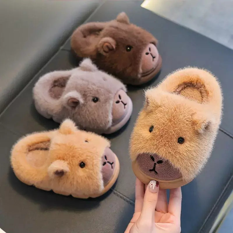 Capivara crianças chinelos 2025 inverno novo bonito fofo algodão sapatos de chão mulher quente interior dos desenhos animados piso de pelúcia casa chinelos