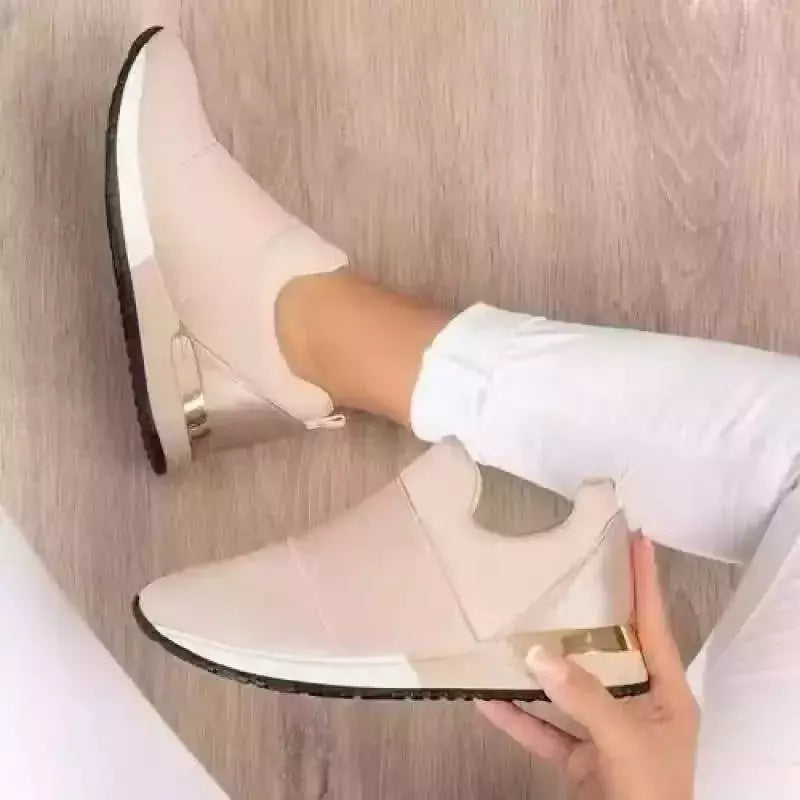 Sapatos femininos de envergadura vulcanizada, tênis de cor sólida para senhoras, calçados casuais de malha esportiva feminina, 2024