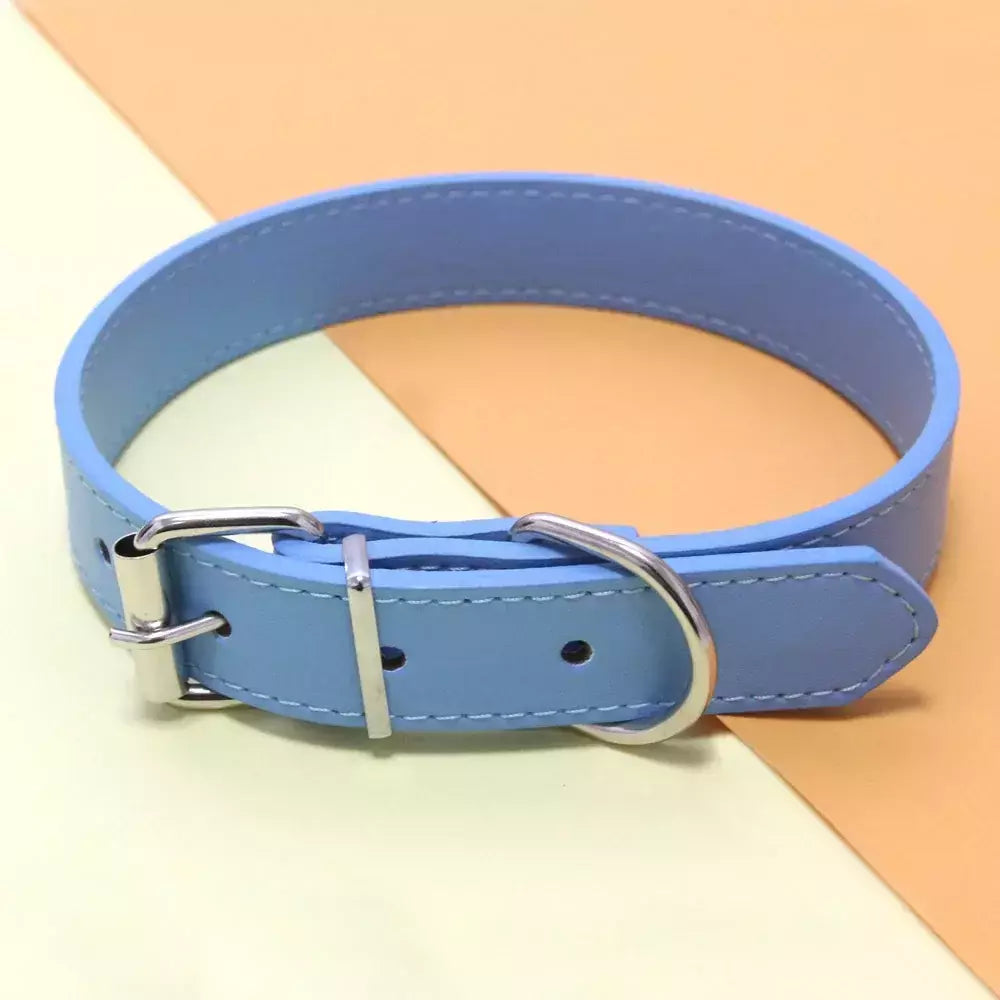 Coleira de couro para cachorro, cor sólida, ajustável, gato, filhote de cachorro, alça de pescoço, adequada para cães médios e pequenos, suprimentos para animais de estimação