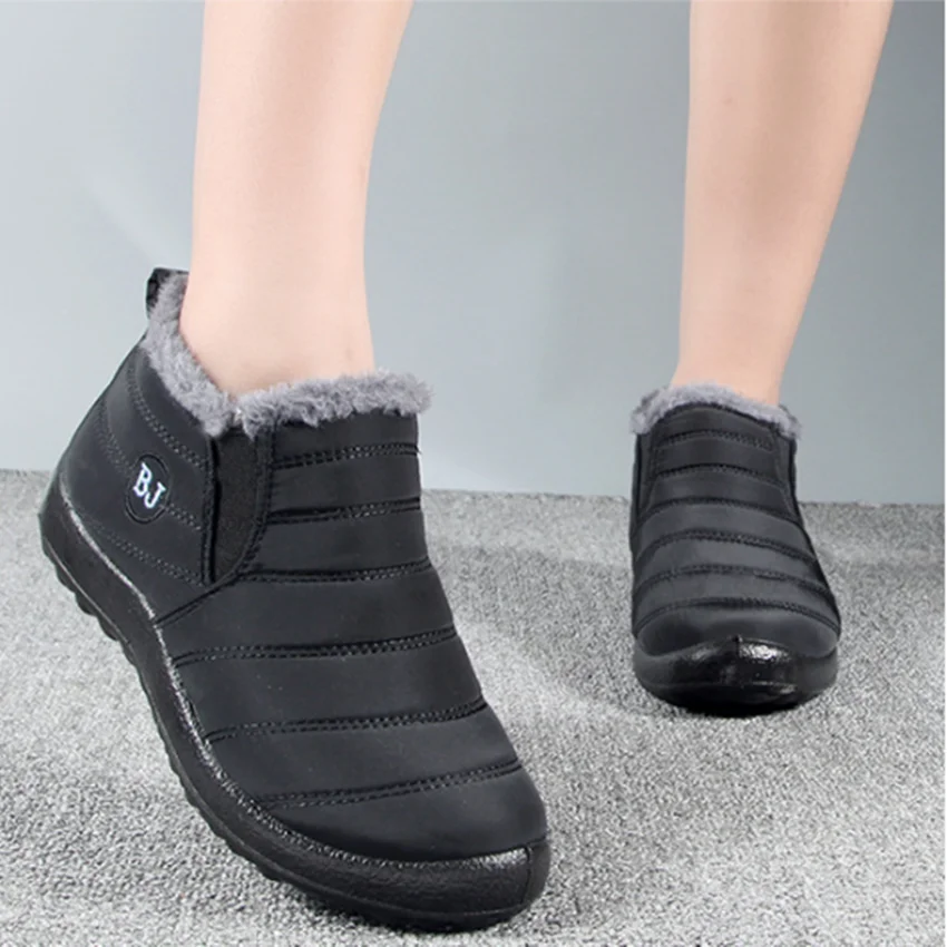 Botas de neve plataforma impermeáveis para mulheres, botas de tornozelo slip-on, bota plana feminina, inverno, novo, 2023
