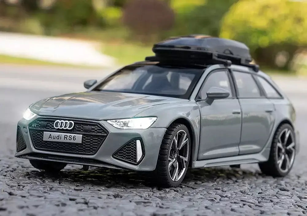 1:32 Audi RS6 Modelo de carro de brinquedo com portas de som e luz, modelo fundido de liga aberta, coleção de veículos para meninos e adultos, presente de festival
