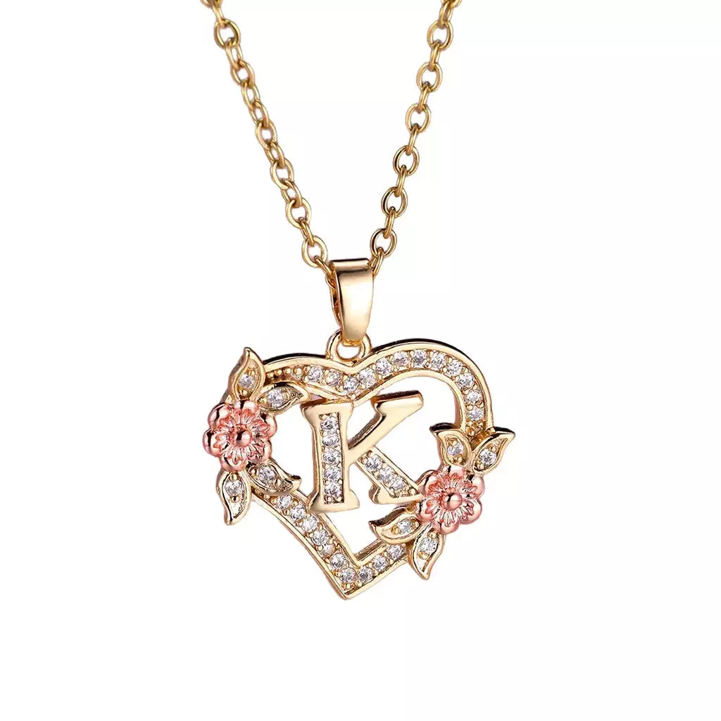 Venda quente oco amor flor 26 letras em inglês pingente de diamante senhora colar pingente personalizado moda clavícula corrente