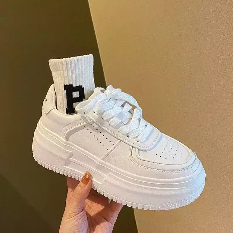 Tênis feminino vulcanizado em couro em U, sapatos casuais brancos, respirável, esporte, andar, correr, flats plataforma, novo, 2023