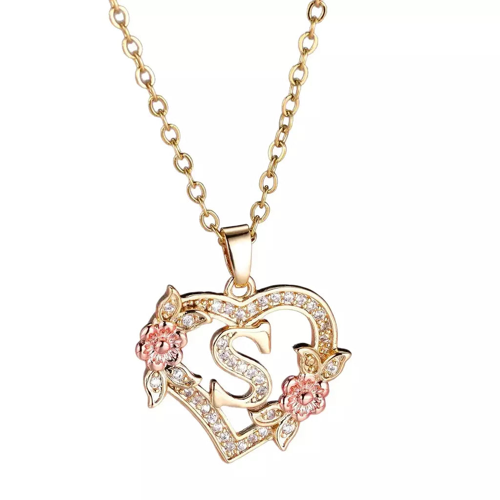 Venda quente oco amor flor 26 letras em inglês pingente de diamante senhora colar pingente personalizado moda clavícula corrente
