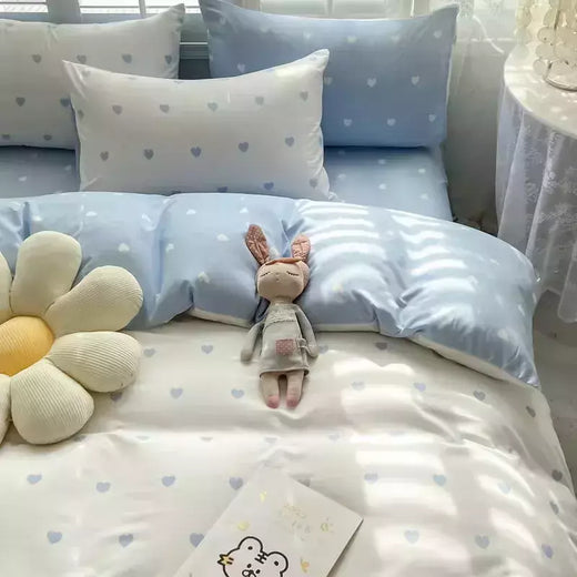Blue Hearts Love Bedding Set para meninas e meninos, folha plana de tamanho duplo, capa de edredão e fronha, roupa de cama macia, têxteis domésticos, meninos