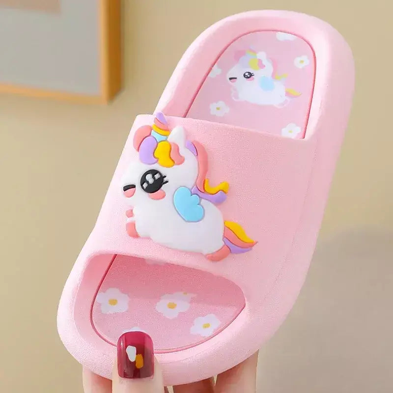 Verão dos desenhos animados chinelos das crianças menina unicórnio chinelo crianças bonito interior casa sapatos de banheiro menino dinossauro flip flops einhorn