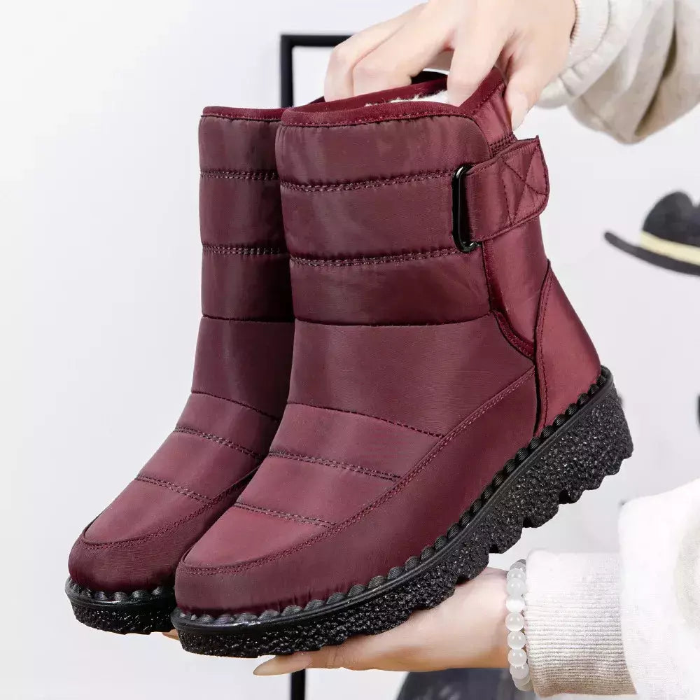 Botas de neve impermeáveis antiderrapantes para mulheres, sapatos de plataforma, tornozelo quente, sapatos acolchoados de algodão, inverno