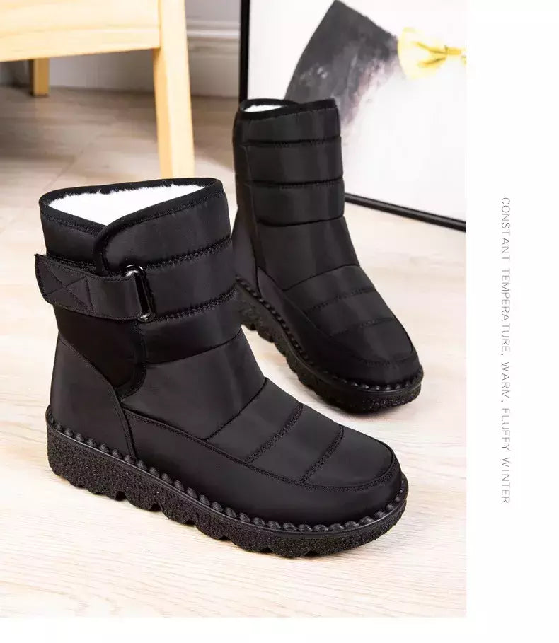 Botas de neve impermeáveis antiderrapantes para mulheres, sapatos de plataforma, tornozelo quente, sapatos acolchoados de algodão, inverno