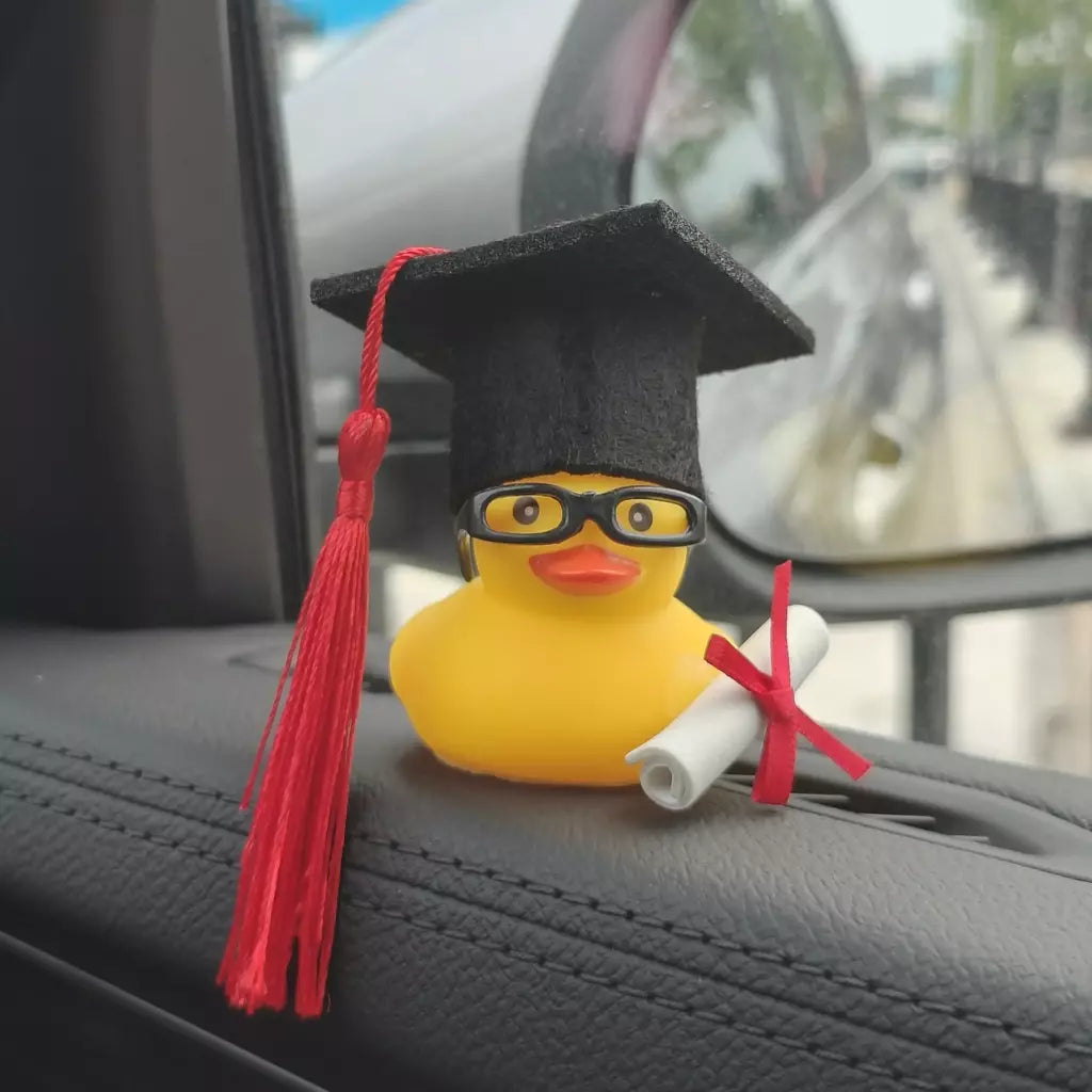 Ornamento de carro de pato de formatura pato amarelo com chapéu de formatura óculos de borracha pato ornamento interior do carro presente de temporada de formatura