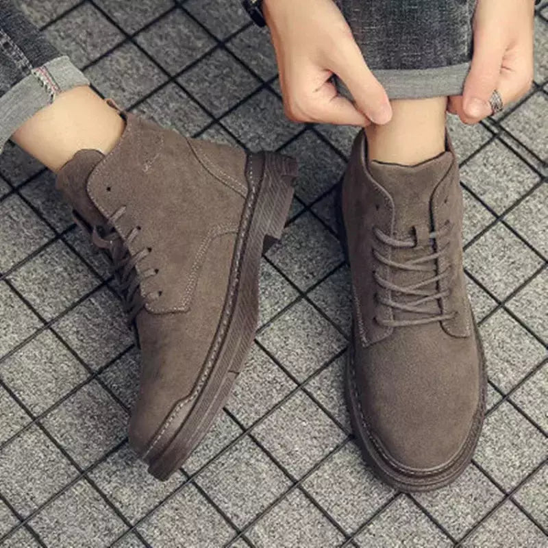 Sapatos retrô respiráveis de cano médio masculino, botas casuais de trabalho, sapato confortável, sapato leve, bota masculina da moda, quente, outono, inverno, nova moda