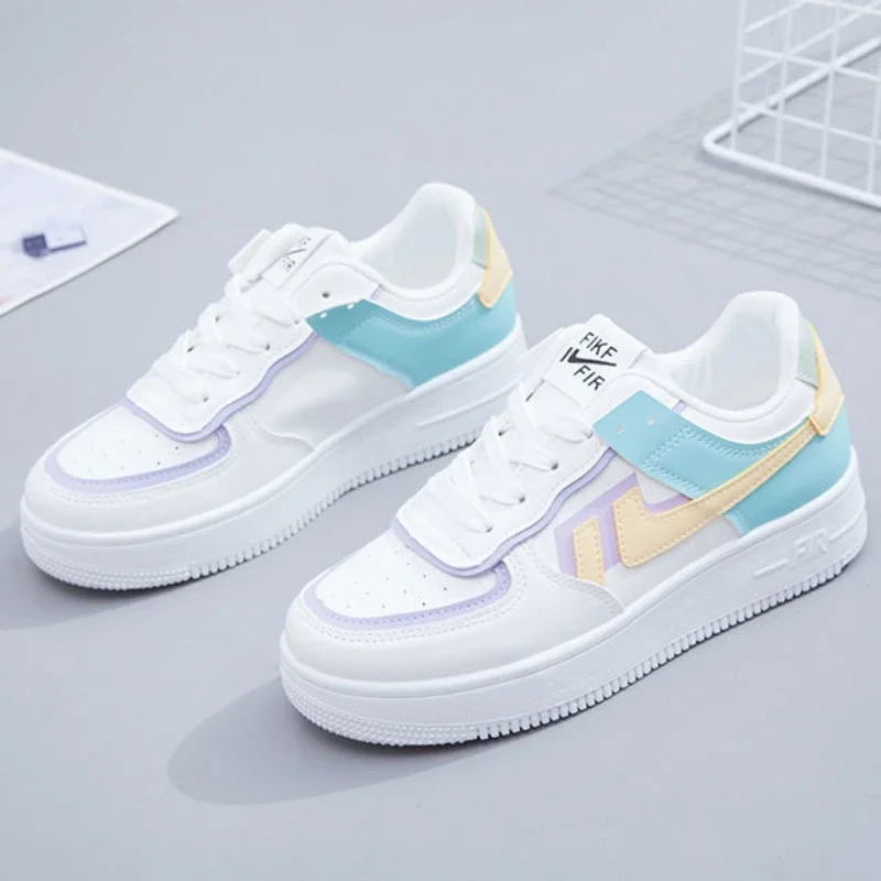 Sapatos de corrida casuais planos com cordões elegantes, tênis de corrida confortáveis de sola grossa, dedo do pé redondo, respirável, resistente ao desgaste