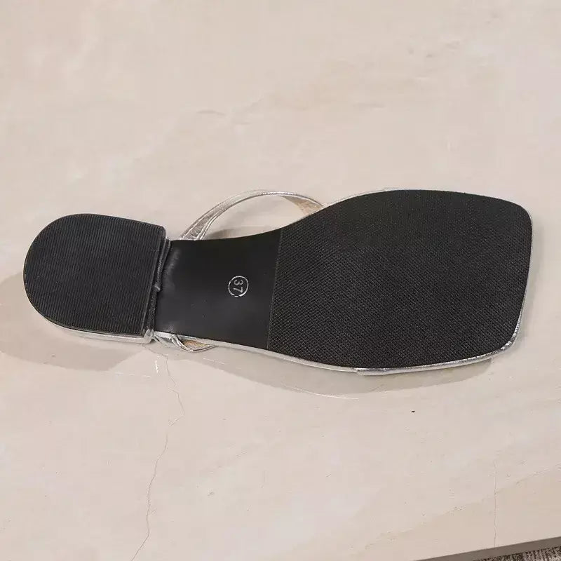 Mulheres apartamentos chinelos novo verão de luxo moda sandálias casuais designer dedo do pé aberto antiderrapante ao ar livre chinelos de praia slides feminino