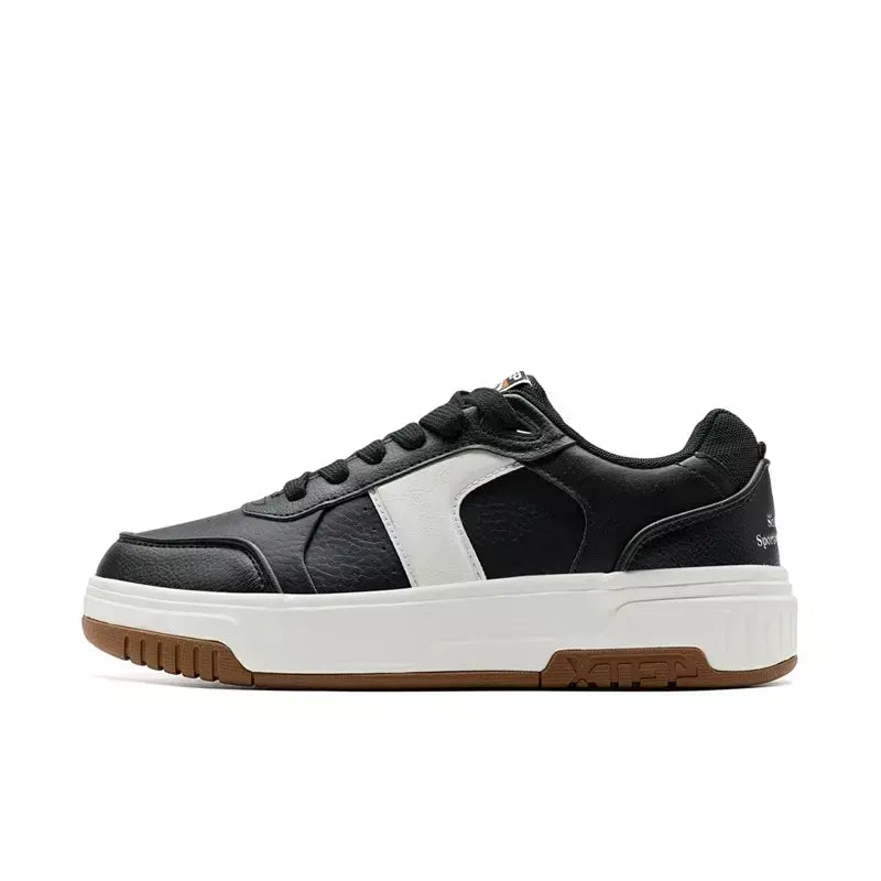 Xtep Board Shoes para homens 2025 primavera antiderrapante embrulho confortável retro sola grossa moda casual sapatos brancos 975119310050