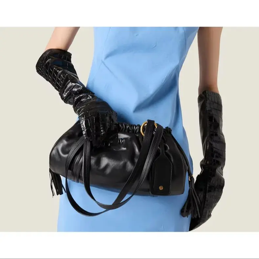 Nappa Leather Retro Shoulder Bag, primeira camada de couro axila, pingente requintado, letra logotipo
