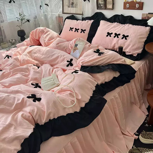 Conjunto de cama estilo princesa coreano para meninas, capa de edredão kawaii, arco preto, lençol macio para a pele, saia de cama, fronhas