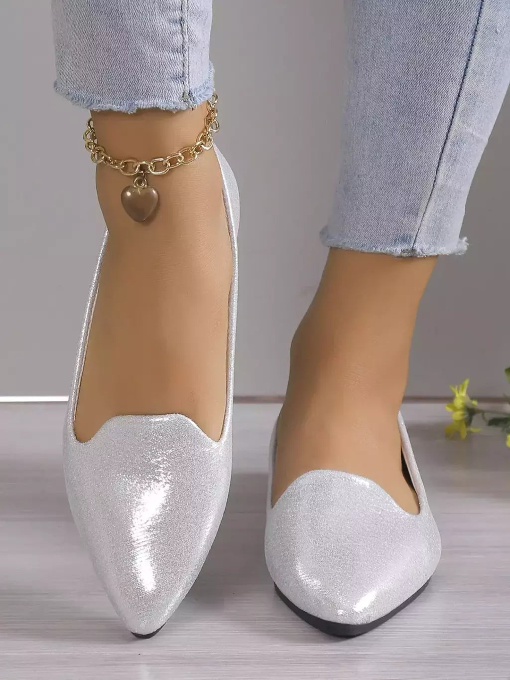 Mocassins deslizantes respiráveis para mulheres, sapatilhas rasas de balé elástico, fundo macio, sapatos de barco com dedo apontado, tamanho grande, 43, moda, 2024