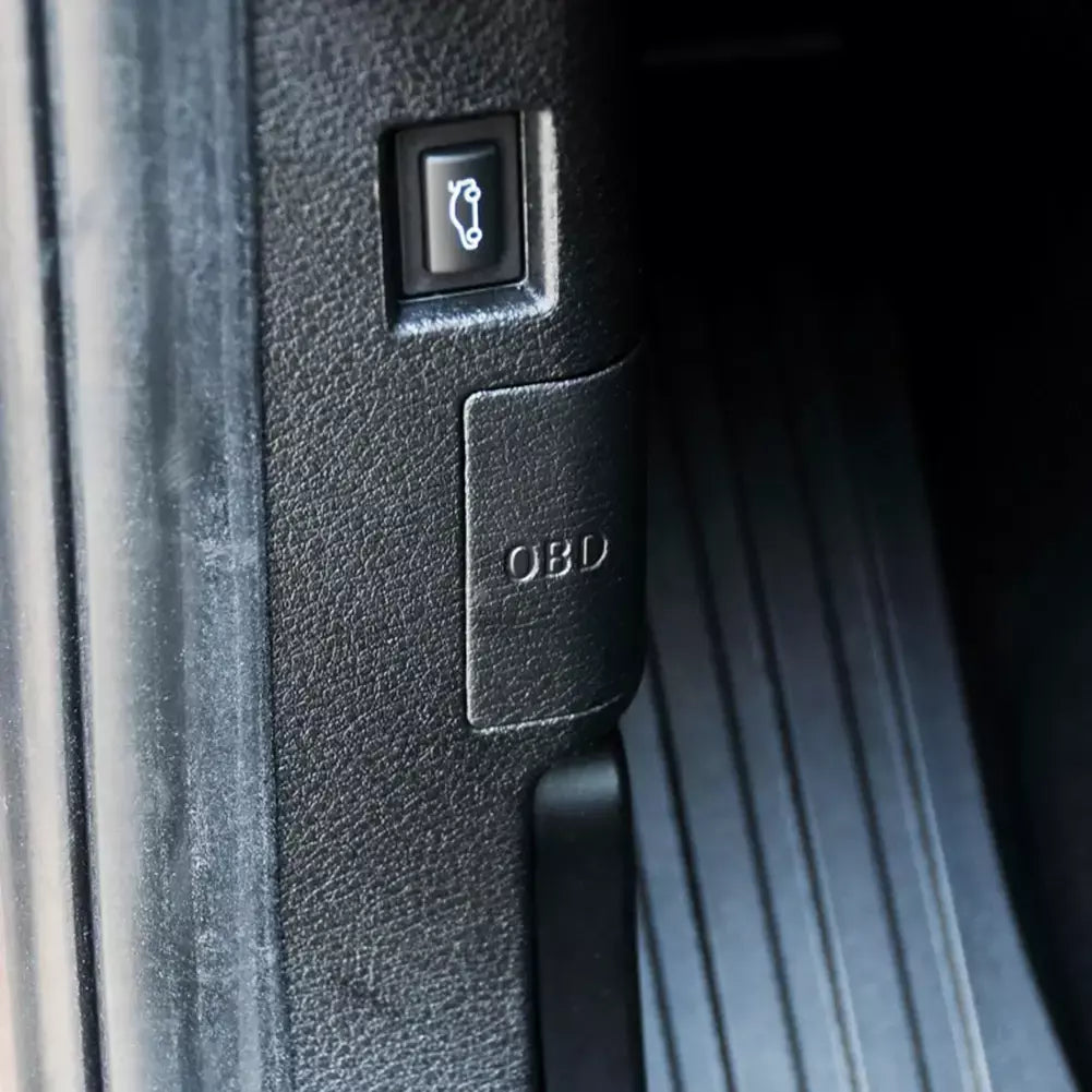 Interior do carro OBD Plug Tampa Guarnição Cap, Tampa do painel do pontapé, OBD2 Diagnóstico Plug Capa para BMW F25 X3 F26 X4 LHD, 51439190686, 51437243111
