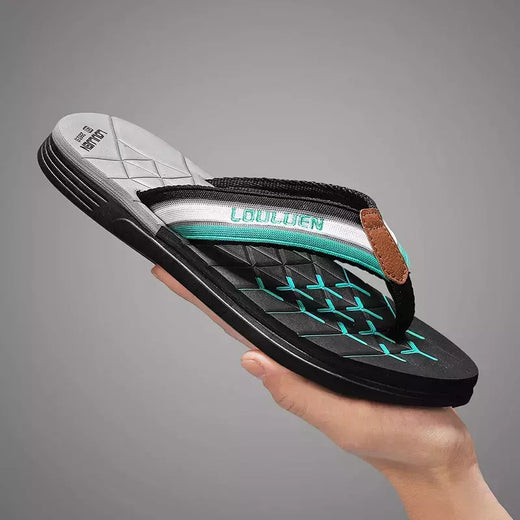 Chinelos casuais ao ar livre masculinos, chinelos de praia, luz suave, sapatos antiderrapantes, sapatos de banho, verão, venda quente, 2024
