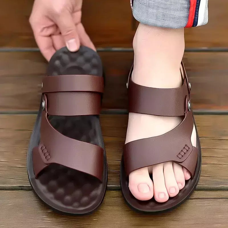 Sandálias masculinas reais de couro de vaca, sapatos de praia para motoristas, meia-idade e idosos, na moda, 2-usos, 2023, novo