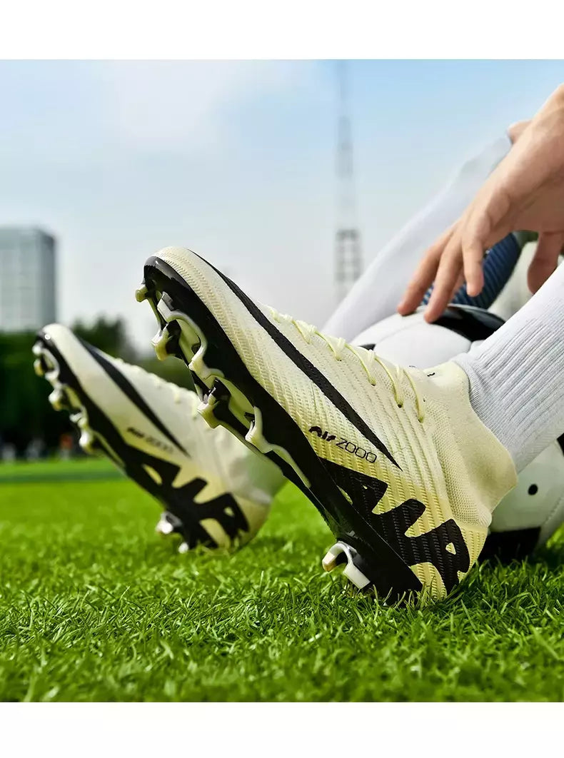 Sapatos de futebol antiderrapantes profissionais para homens, botas de treinamento Grass Society, grampos de qualidade superior, botas originais, novos