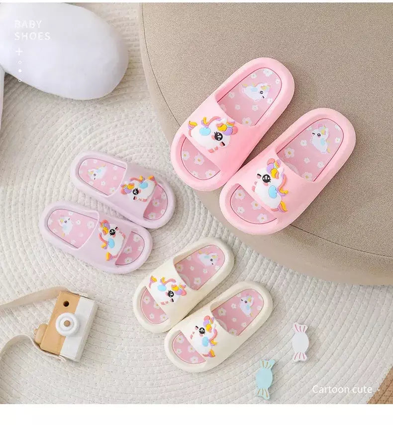 Verão dos desenhos animados chinelos das crianças menina unicórnio chinelo crianças bonito interior casa sapatos de banheiro menino dinossauro flip flops einhorn