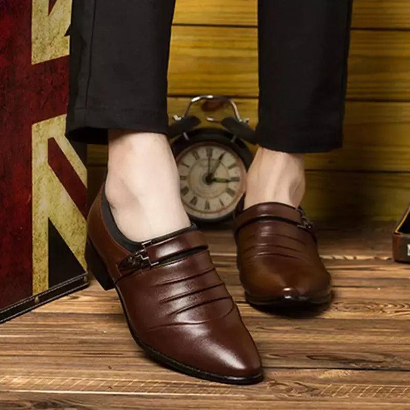 Sapato masculino clássico vestido de couro PU, deslizar, tamanho grande, ponto do dedo do pé, negócios, casual, formal, casamento