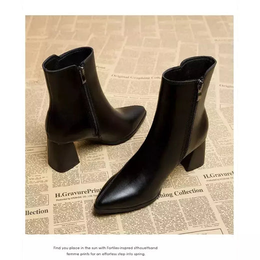 Botas femininas finas e finas estilo britânico, dedo apontado, zíper lateral, preto, nu, novo, primavera e outono, 2024