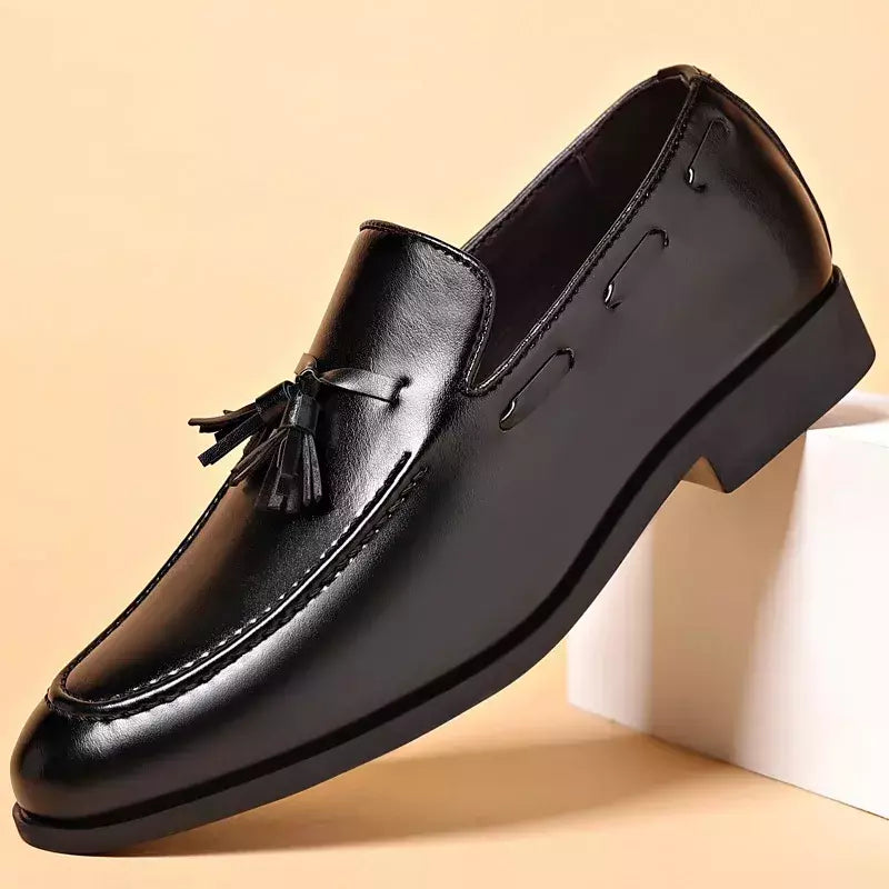 Sapato de couro masculino estilo designer, sapatos casuais de negócios, sapatos de festa de casamento, plus size, novo em folha