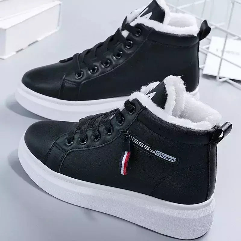 Botas de pelúcia quente PU para mulheres, sapatos de inverno, apartamentos, rendas, botas de neve curtas, senhoras, 2022