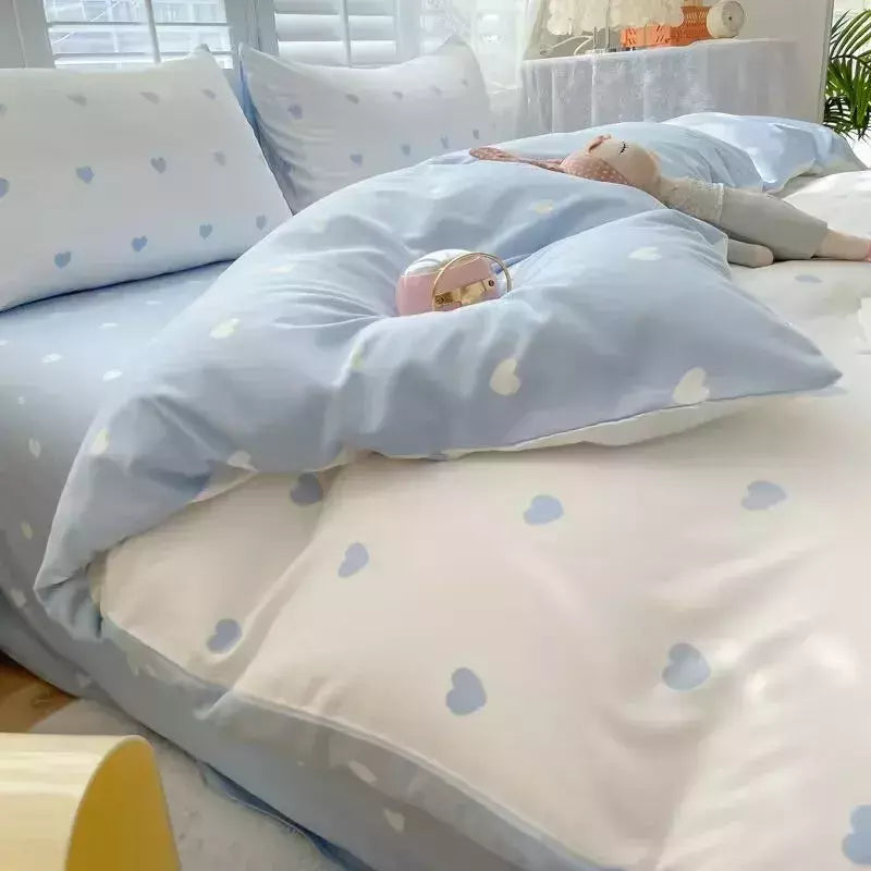 Blue Hearts Love Bedding Set para meninas e meninos, folha plana de tamanho duplo, capa de edredão e fronha, roupa de cama macia, têxteis domésticos, meninos