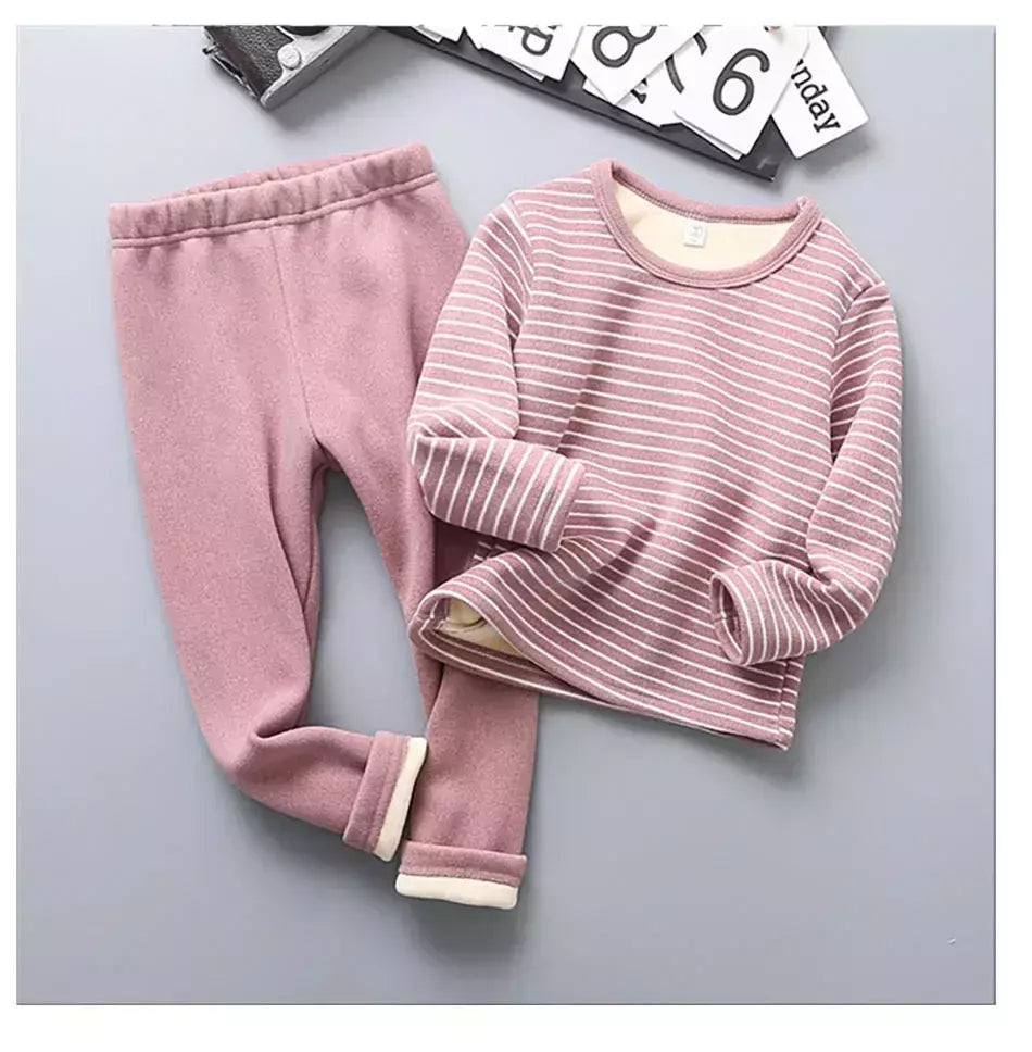 Conjuntos de pijama listrado forrado de pelúcia para crianças, aconchegante, caloroso, projetado para outono e inverno, homewear, adequado para crianças, uso diário e sono