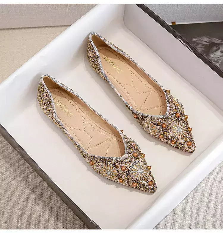 Mocassins lisos de strass de dedo apontado, sapatilhas femininas clássicas, sapatilhas femininas, sapatos de barco macio, rebites, novo, outono, 2022