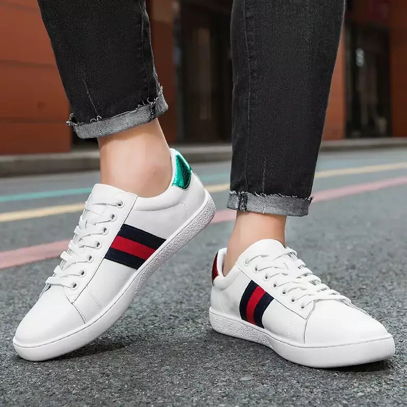Tênis homem plano de alta qualidade casual esportes couro confortável sapatos de caminhada design de luxo sapatos de skate originais para homem